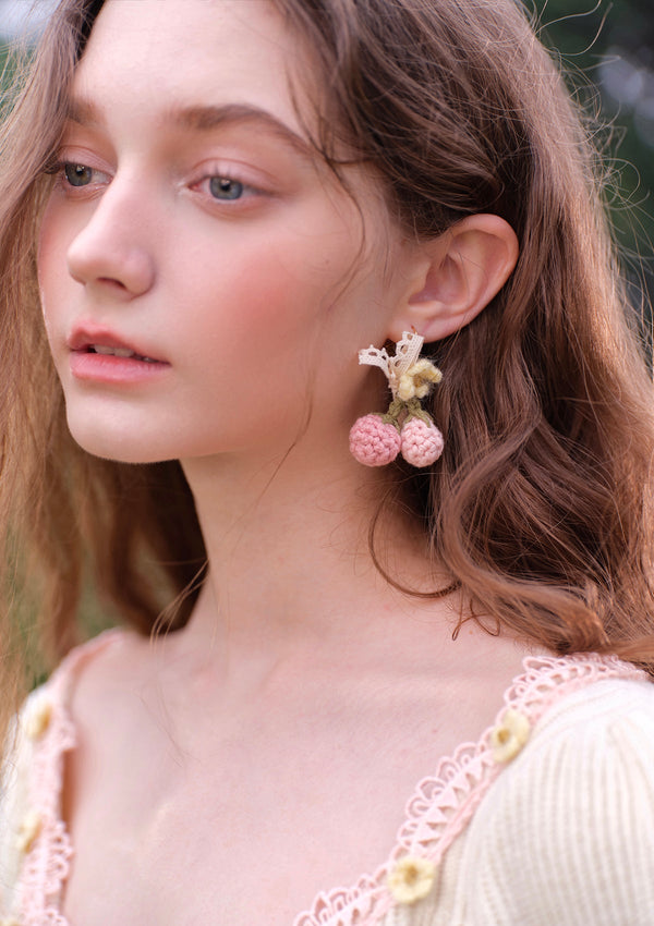 The Secret of Kingdom Flowerberry Ear Studs